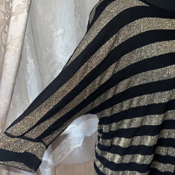 Loft Blouse - Picture 3 of 3